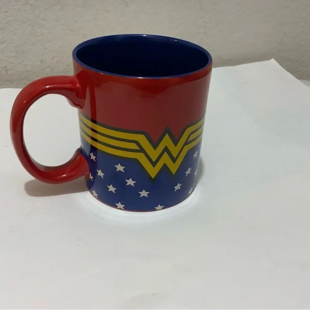 Wonder Woman DC comics large mug B1